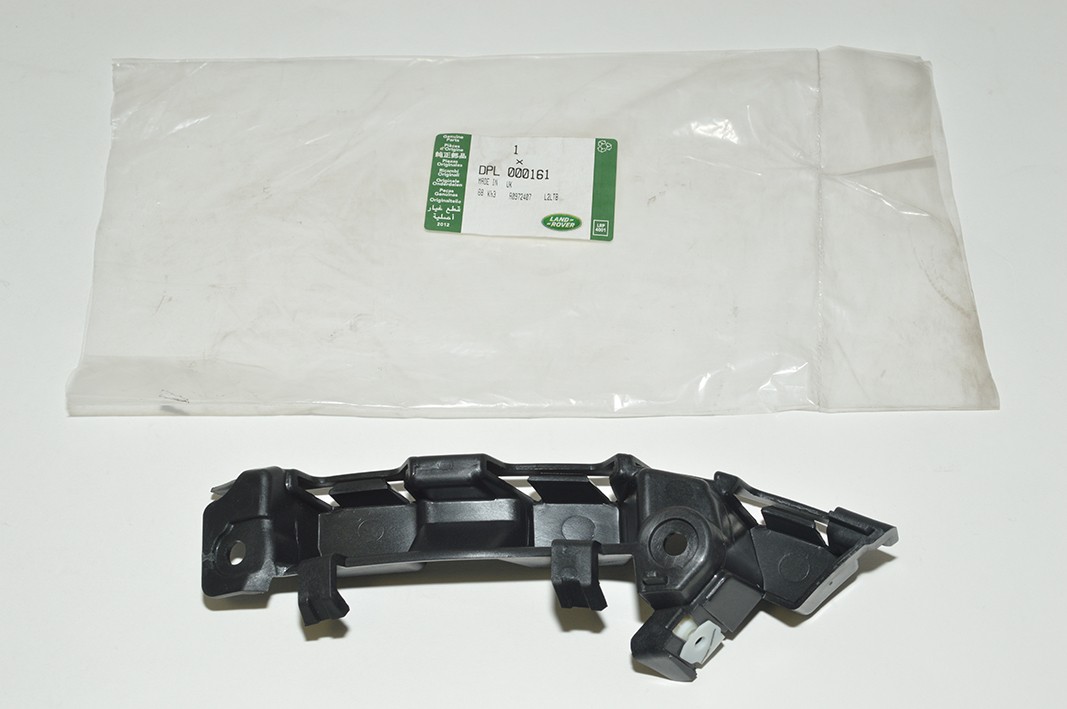 Кронштейн переднего бампера правый RRS (DPL000161||LAND ROVER)
