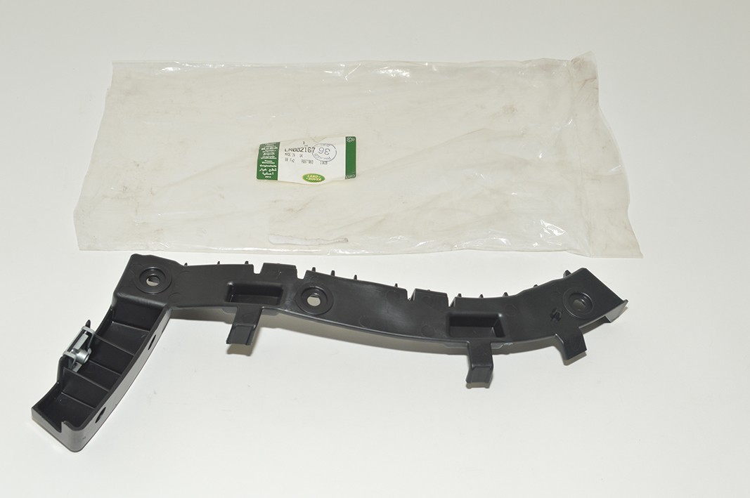 Кронштейн заднего бампера правый (боковой) FR2 (LR002167||LAND ROVER)