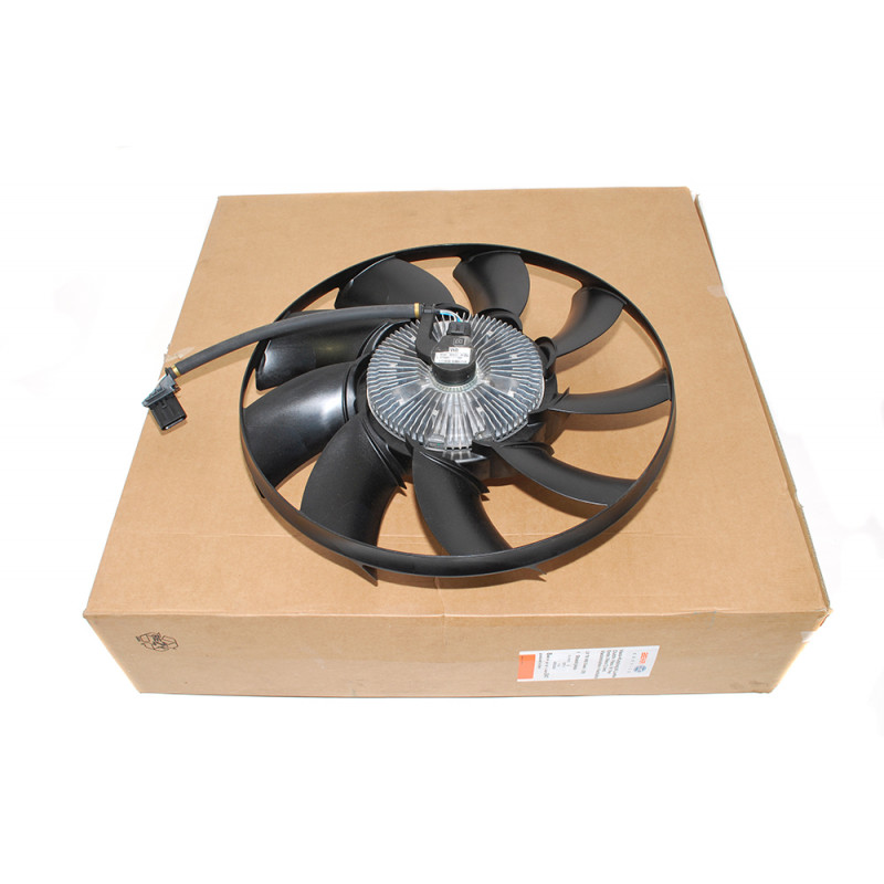 Вентилятор радиатора 3.0TD D4/RRS2 (LR023392||MAHLE)