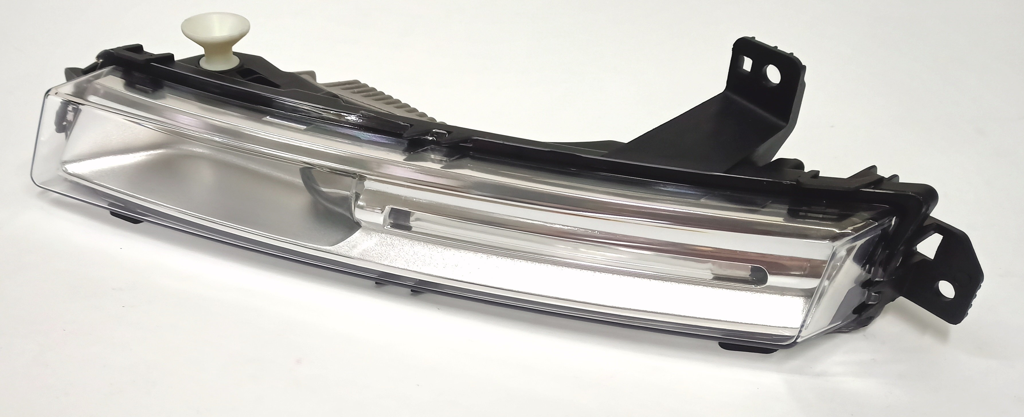 Фара противотуманная правая RRN 2013-/RRS 2014- (LR142092||GREEN OVAL)