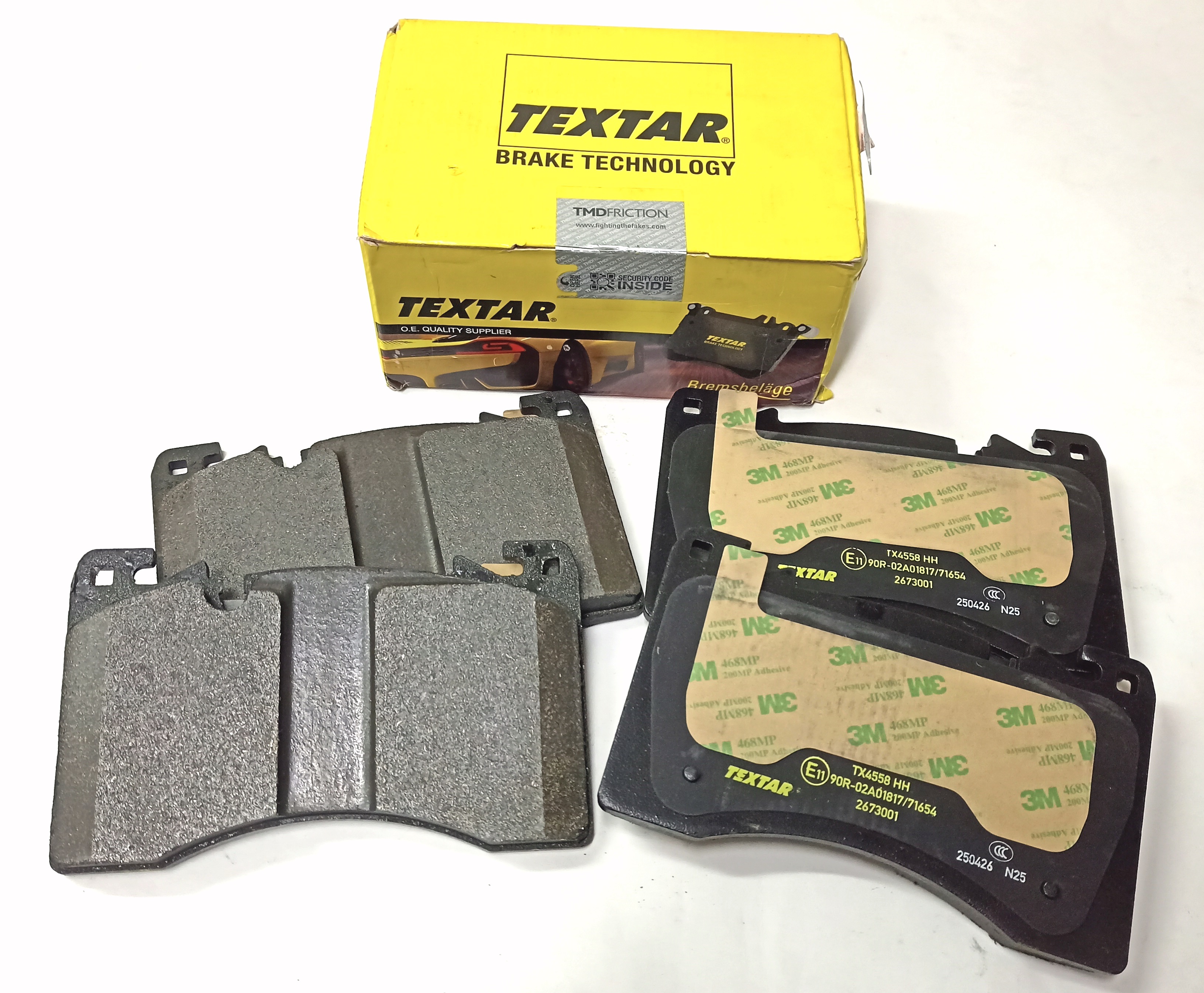 Колодки тормозные передние RR L460/RRS L461 (LR157388||TEXTAR)