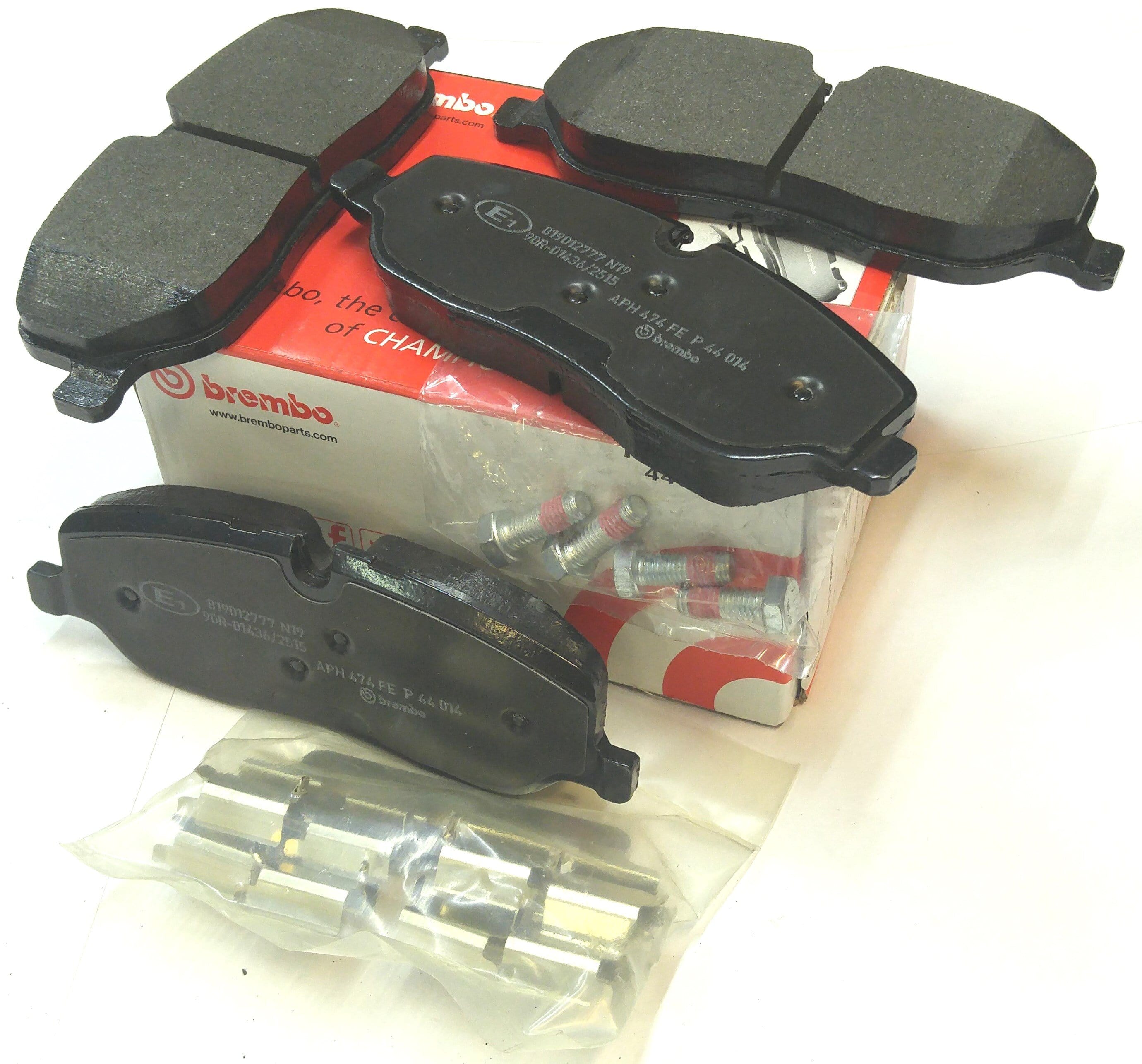 Колодки тормозные передние D3/RRS/RRN E (LR019618||BREMBO)