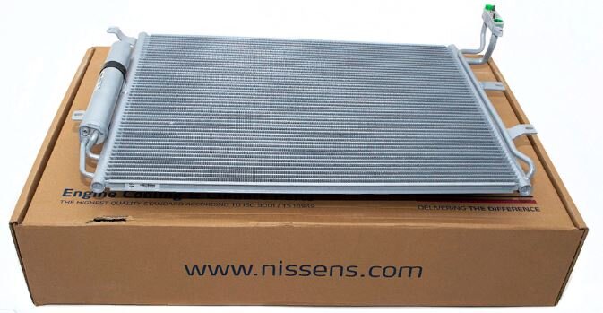 Радиатор кондиционера L322  2010 - 2012  4.4D (LR022744||NISSENS)