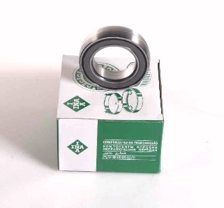 Подшипник переднего правого привода FR2 2.2D/3.2 АКПП (LR062661B||INA)