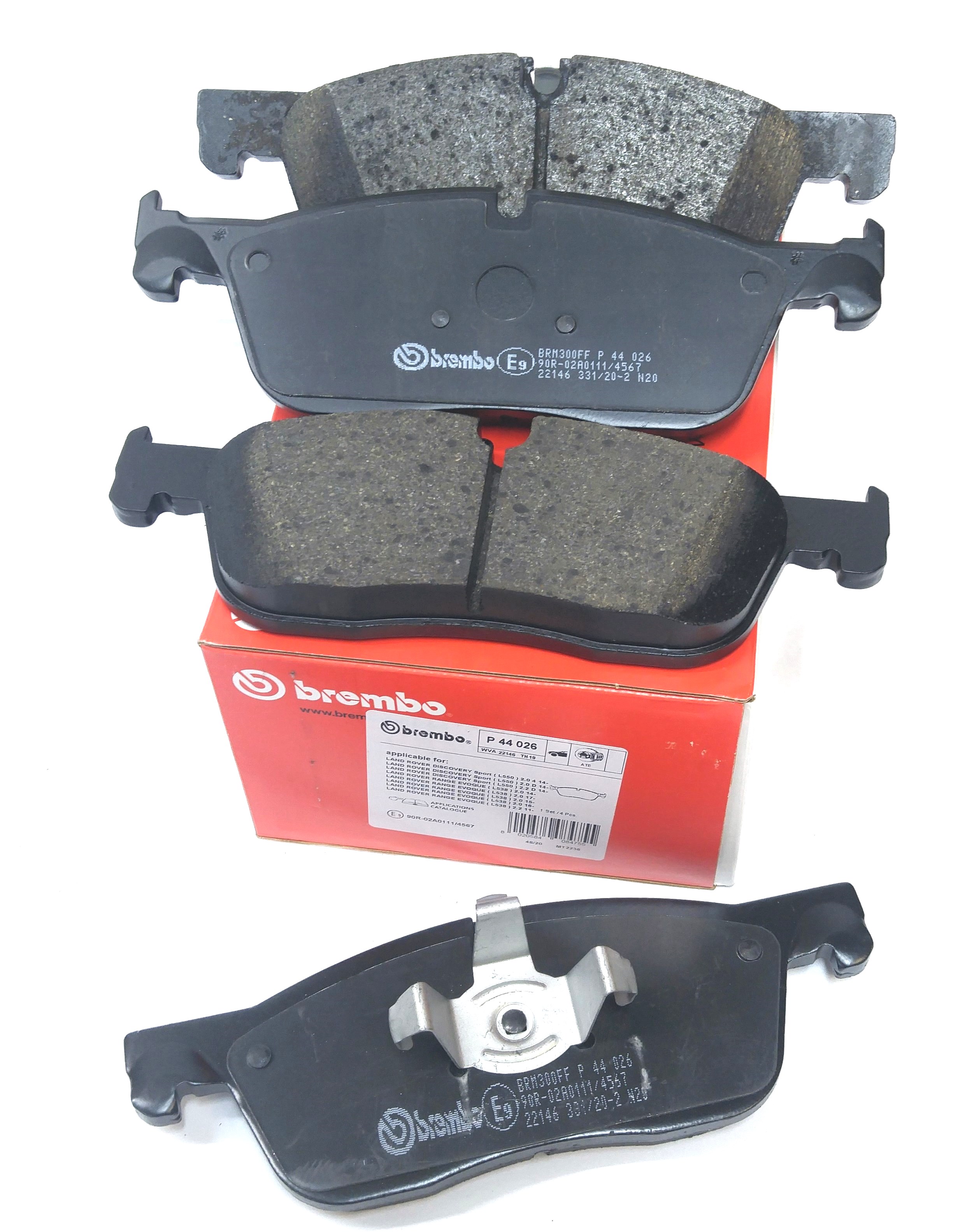 Колодки тормозные передние DS/EVOQUE c 2015 - (LR072681||BREMBO)